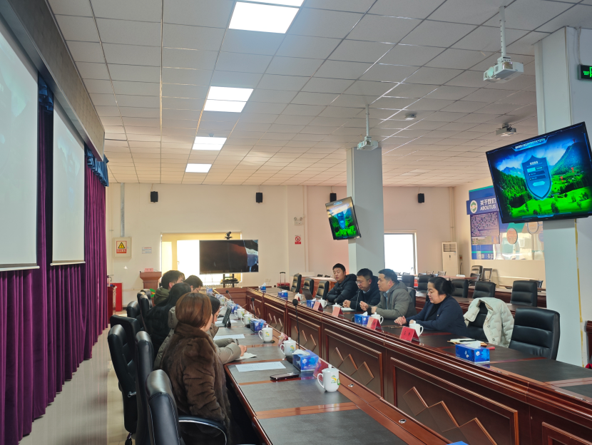 北京师范大学团队莅临中网动力研发基地调研(图3) 北京师范大学团队莅临中网动力研发基地调研(图3)